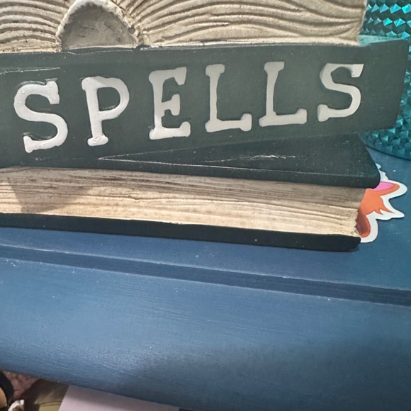 Cute Halloween decor snowglobe book of spells ghosts - Picture 3 of 3